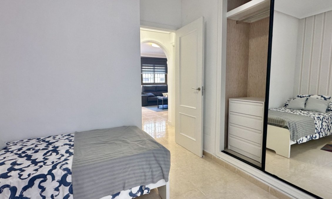 Wiederverkauf - Town House -
San Miguel de Salinas - Inland