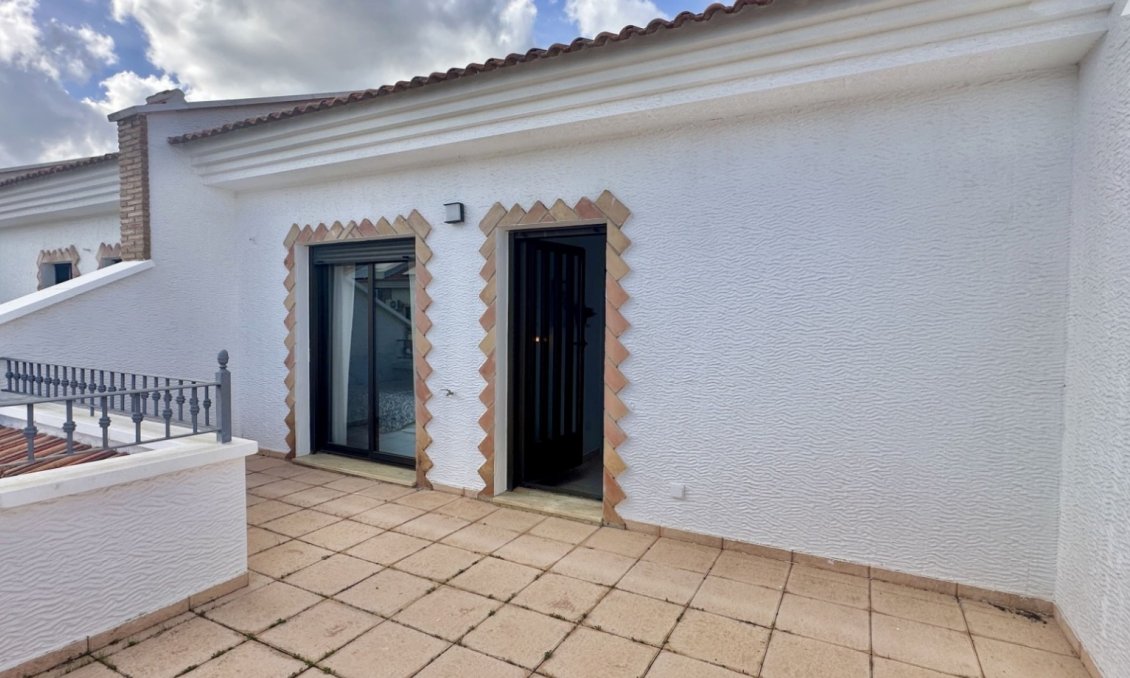 Wiederverkauf - Town House -
San Miguel de Salinas - Inland