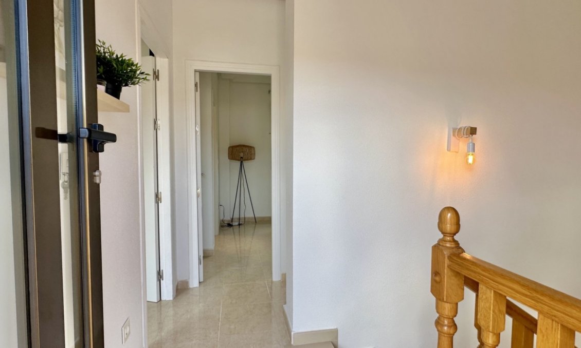 Wiederverkauf - Town House -
San Miguel de Salinas - Inland