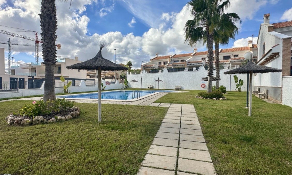 Wiederverkauf - Town House -
San Miguel de Salinas - Inland