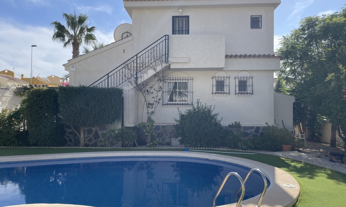 Resale - Villa -
Camposol - Inland
