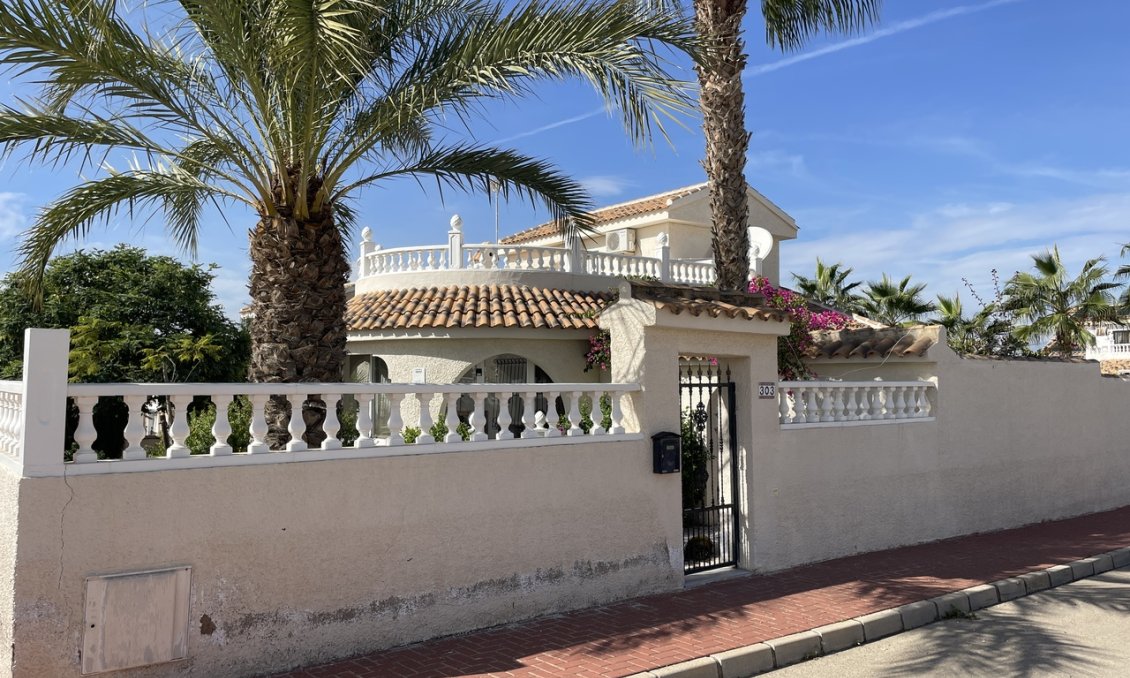 Resale - Villa -
Camposol - Inland
