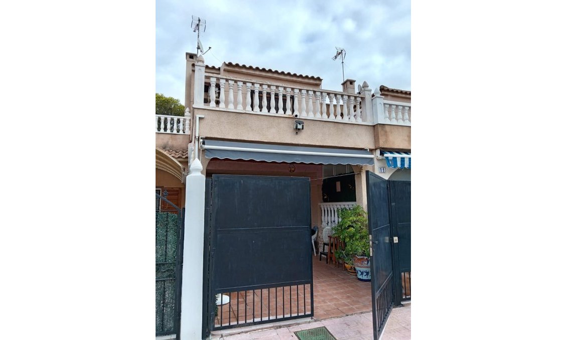 Wiederverkauf - Town House -
Torrevieja - Costa Blanca