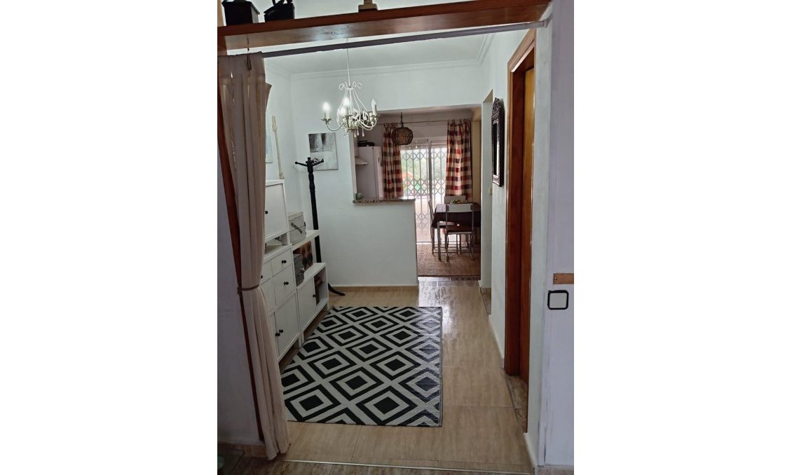 Wiederverkauf - Town House -
Torrevieja - Costa Blanca