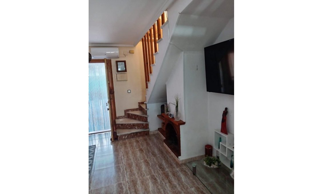 Wiederverkauf - Town House -
Torrevieja - Costa Blanca