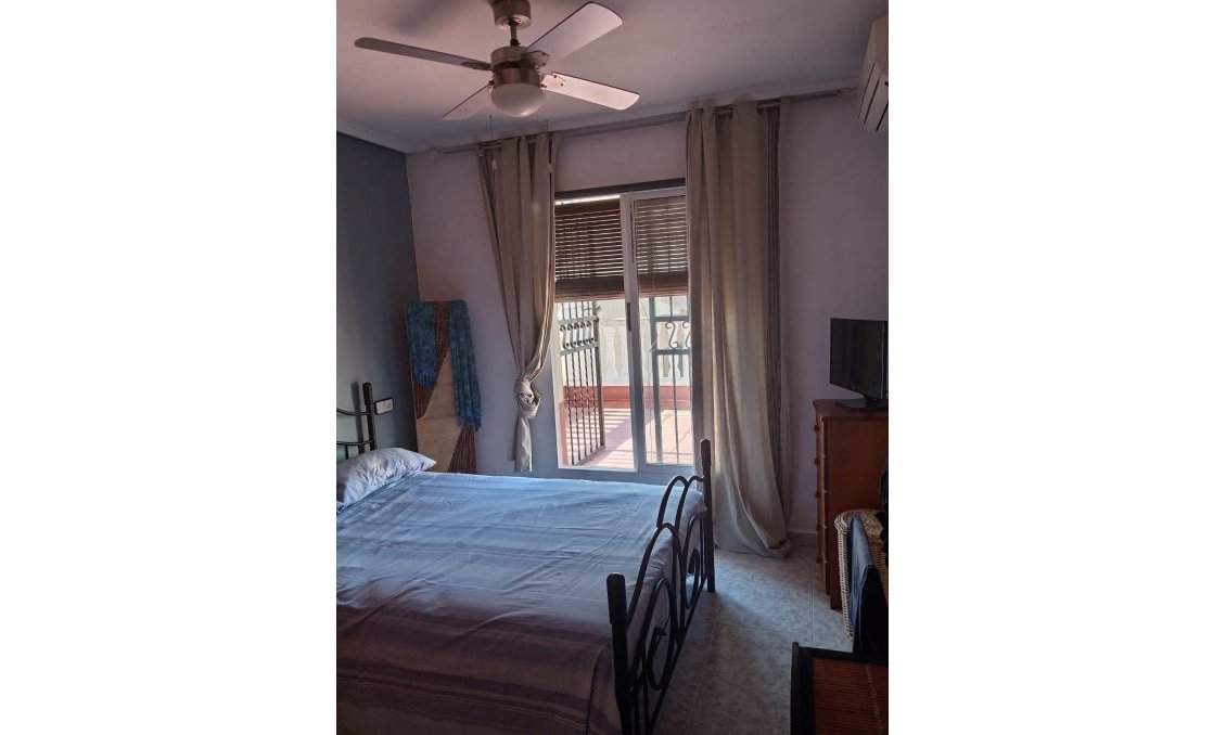 Wiederverkauf - Town House -
Torrevieja - Costa Blanca