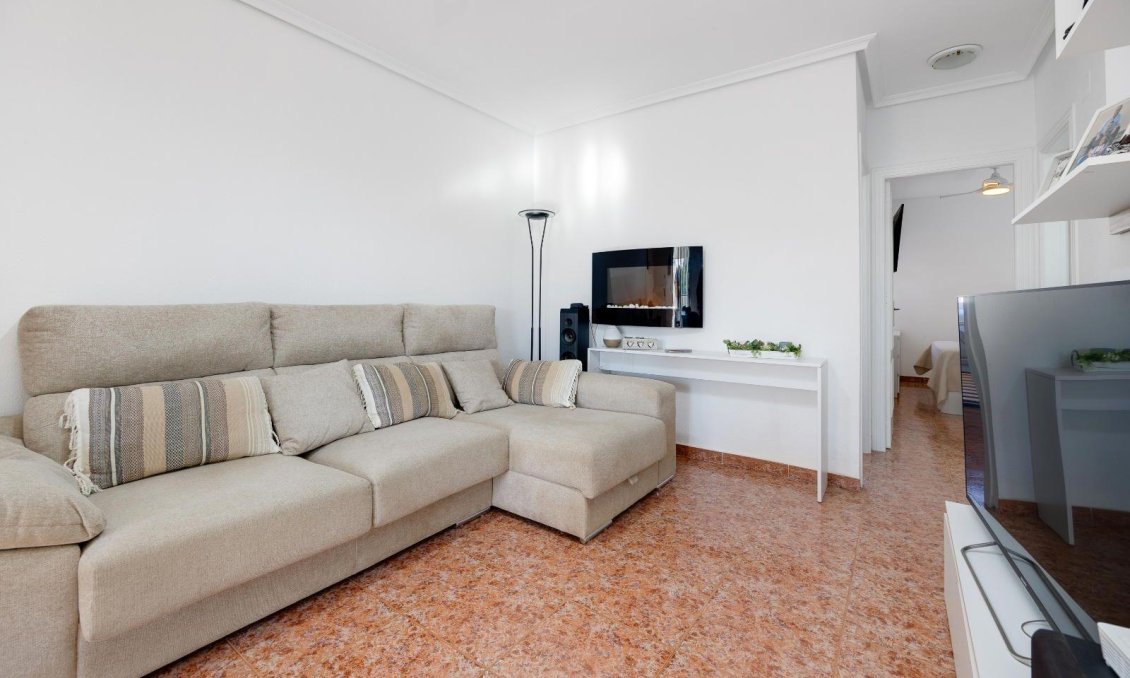 Resale - Bungalow -
Orihuela Costa - Los Altos