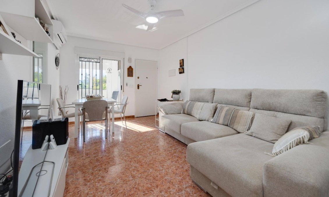 Resale - Bungalow -
Orihuela Costa - Los Altos