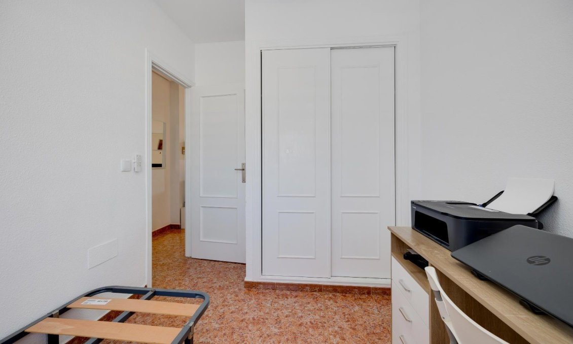 Resale - Bungalow -
Orihuela Costa - Los Altos