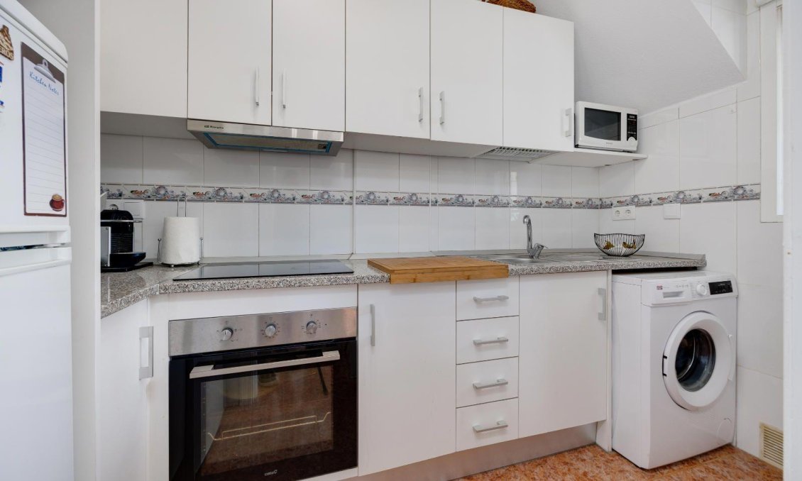 Resale - Bungalow -
Orihuela Costa - Los Altos