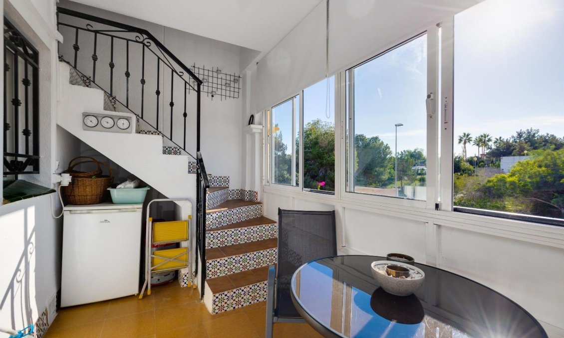 Resale - Bungalow -
Orihuela Costa - Los Altos