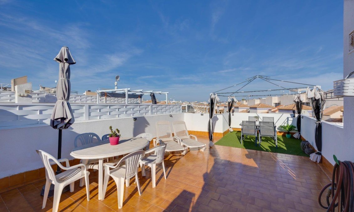 Resale - Bungalow -
Orihuela Costa - Los Altos