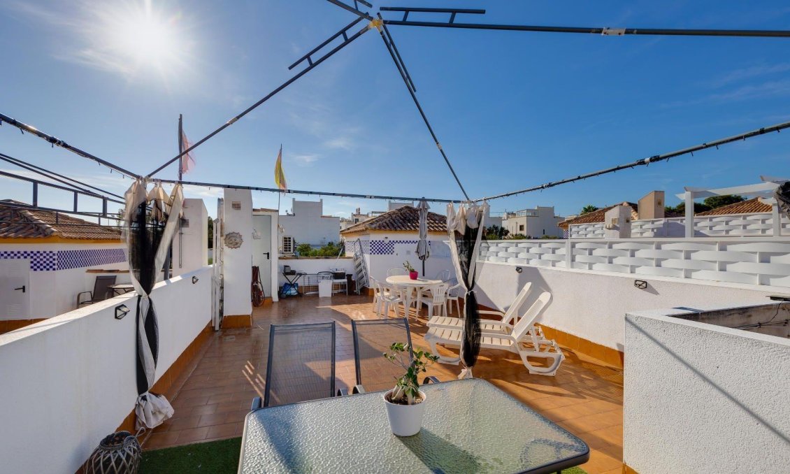 Resale - Bungalow -
Orihuela Costa - Los Altos