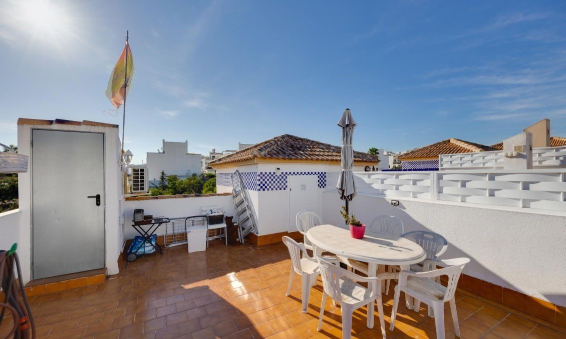 Resale - Bungalow -
Orihuela Costa - Los Altos