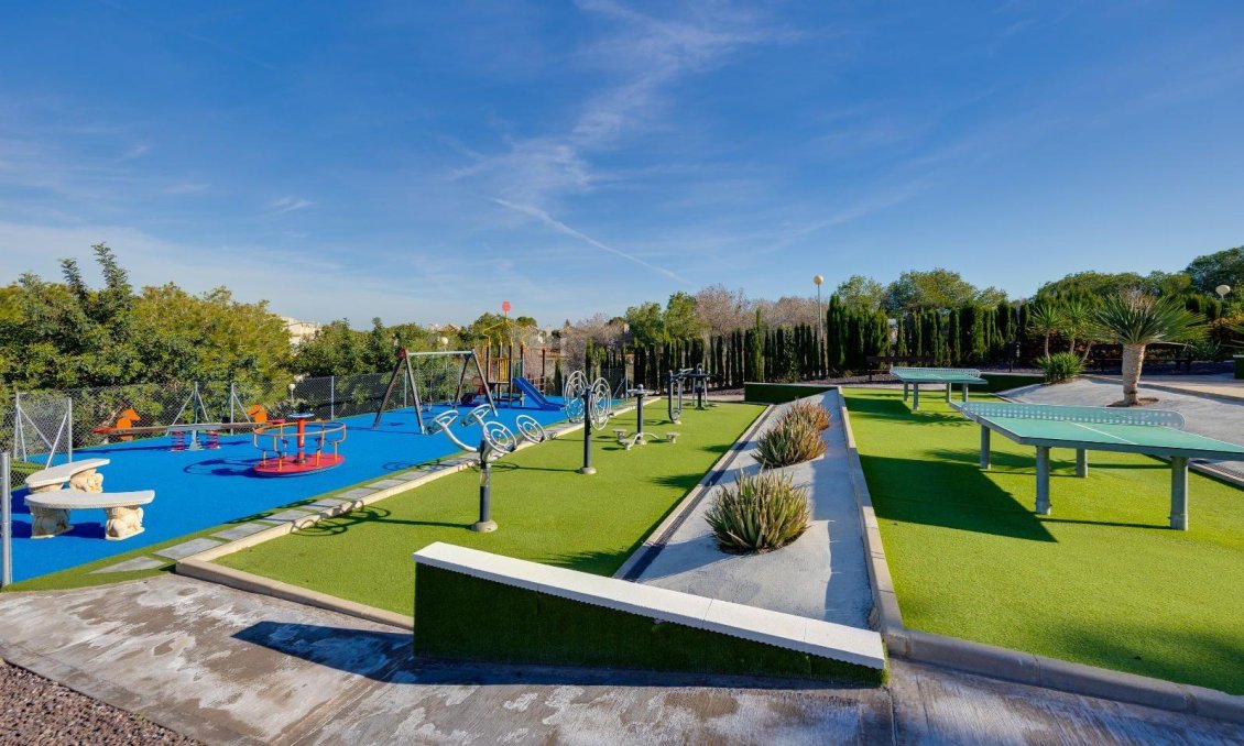 Resale - Bungalow -
Orihuela Costa - Los Altos