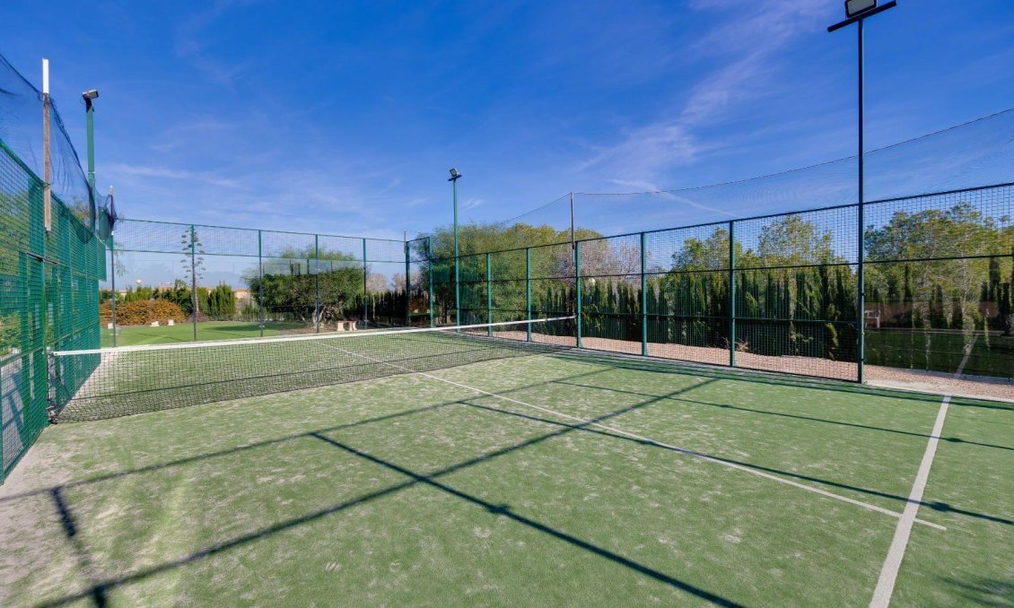 Resale - Bungalow -
Orihuela Costa - Los Altos