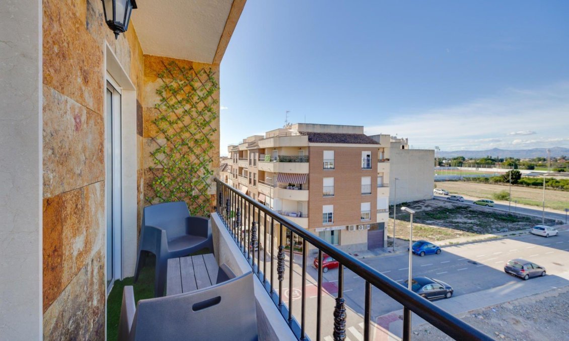 Resale - Penthouse -
Almoradí - Parque De La U