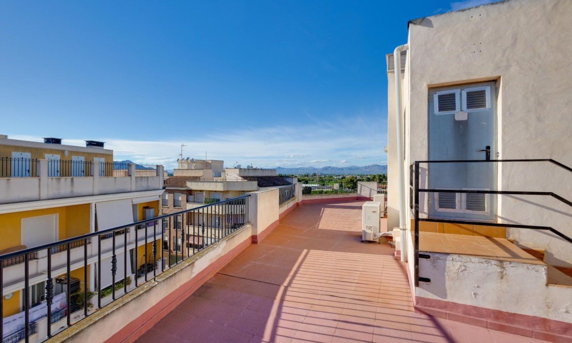 Resale - Penthouse -
Almoradí - Parque De La U