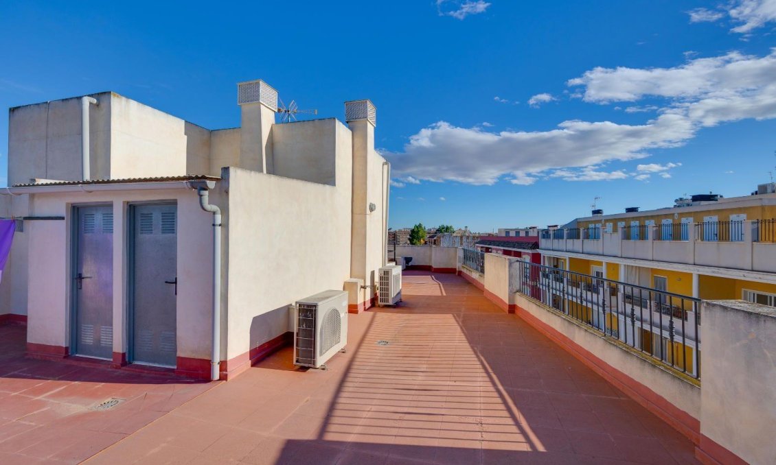 Resale - Penthouse -
Almoradí - Parque De La U