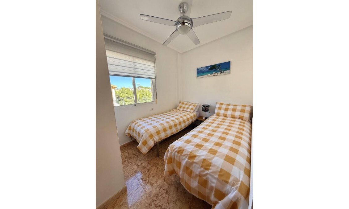 Wiederverkauf - Bungalow -
Orihuela Costa - Rocio Del Mar