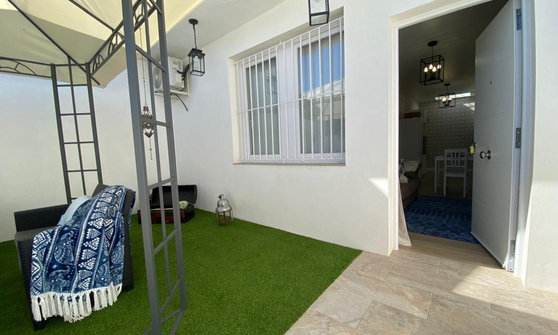 Wiederverkauf - Town House -
Torrevieja - Costa Blanca