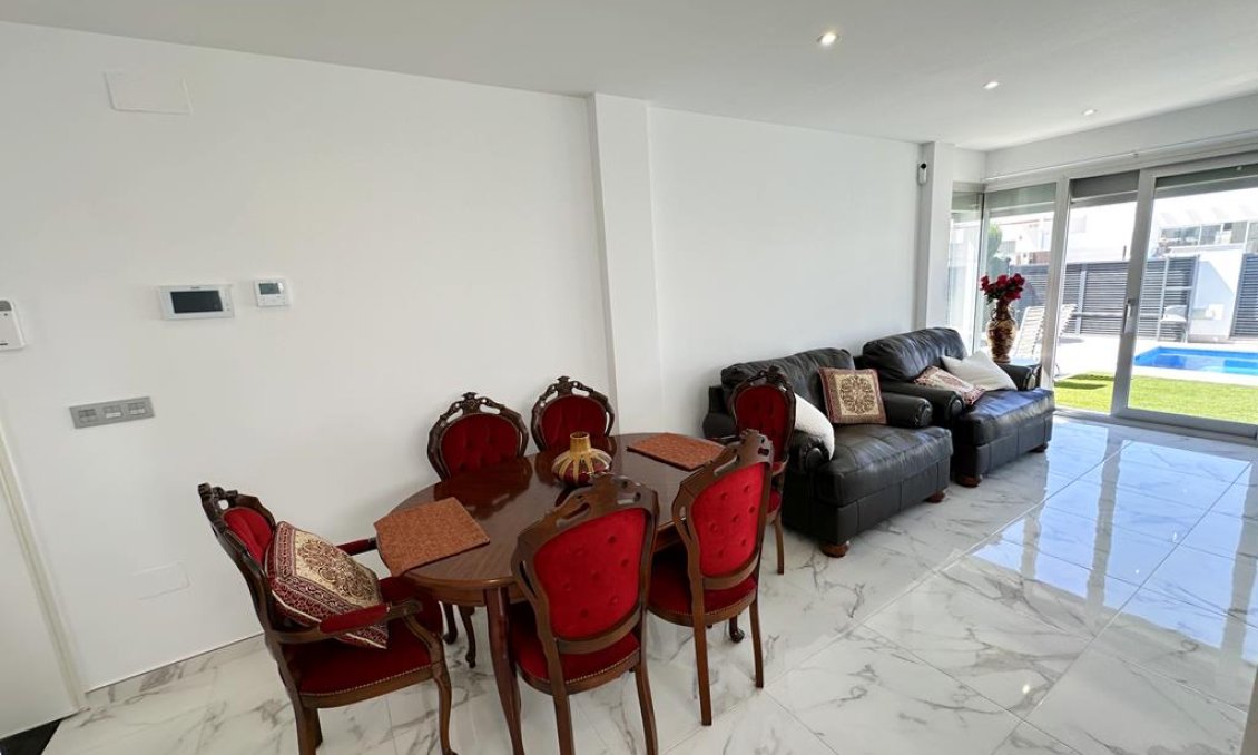 Resale - Villa -
La Serena Golf - Costa Calida