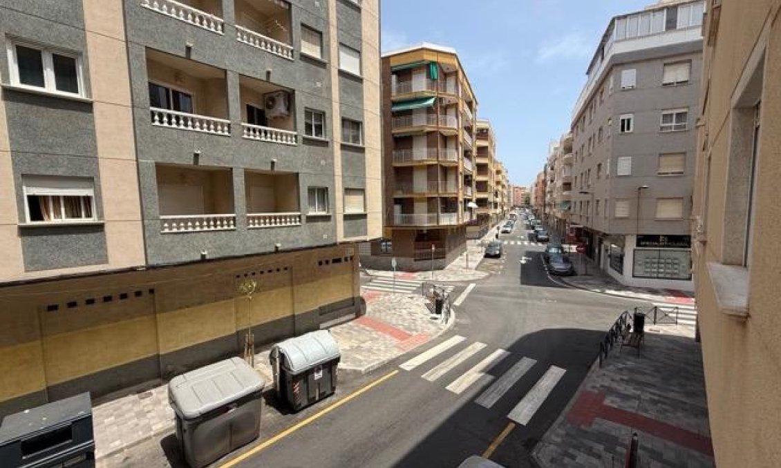 Wiederverkauf - Wohnung -
Torrevieja - Playa del Cura