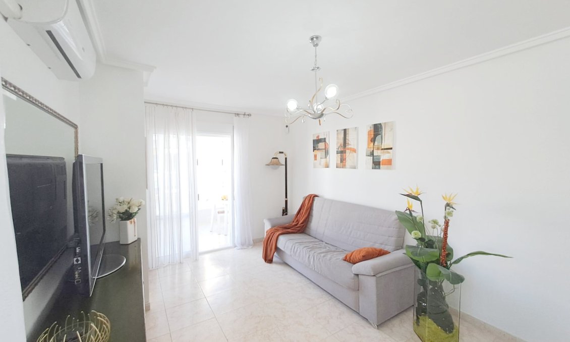 Resale - Apartment -
Torrevieja - Costa Blanca
