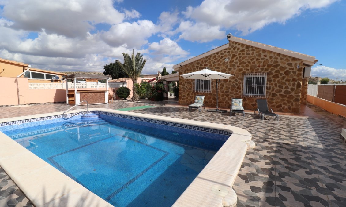 Resale - Villa -
Fortuna - Inland