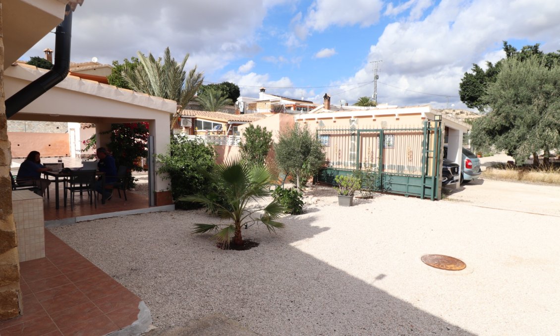 Resale - Villa -
Fortuna - Inland