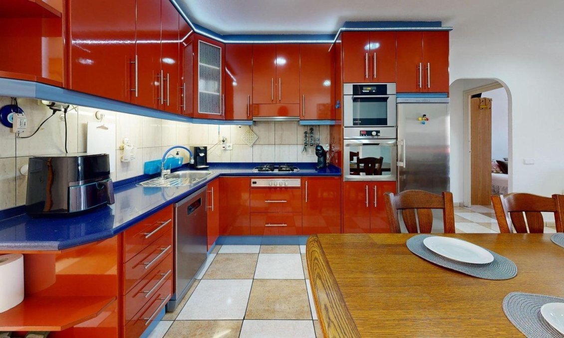 Resale - Apartment -
Torrevieja - Puerto Deportivo