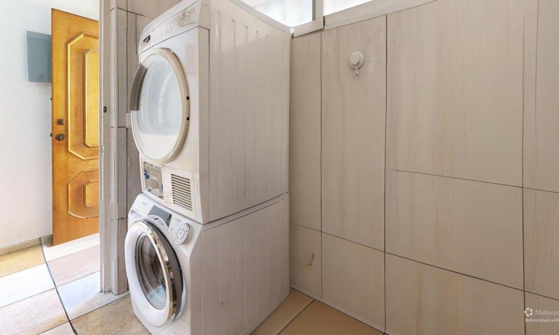 Resale - Apartment -
Torrevieja - Puerto Deportivo