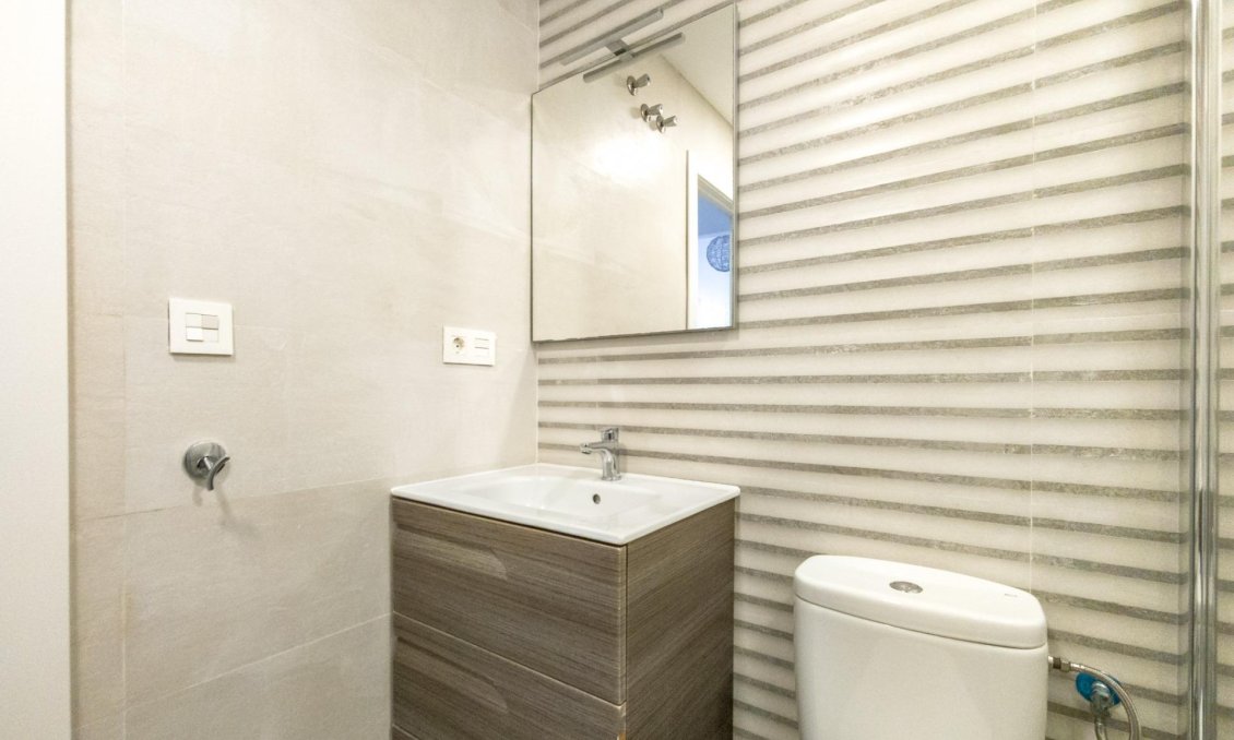 Wiederverkauf - Wohnung -
Torrevieja