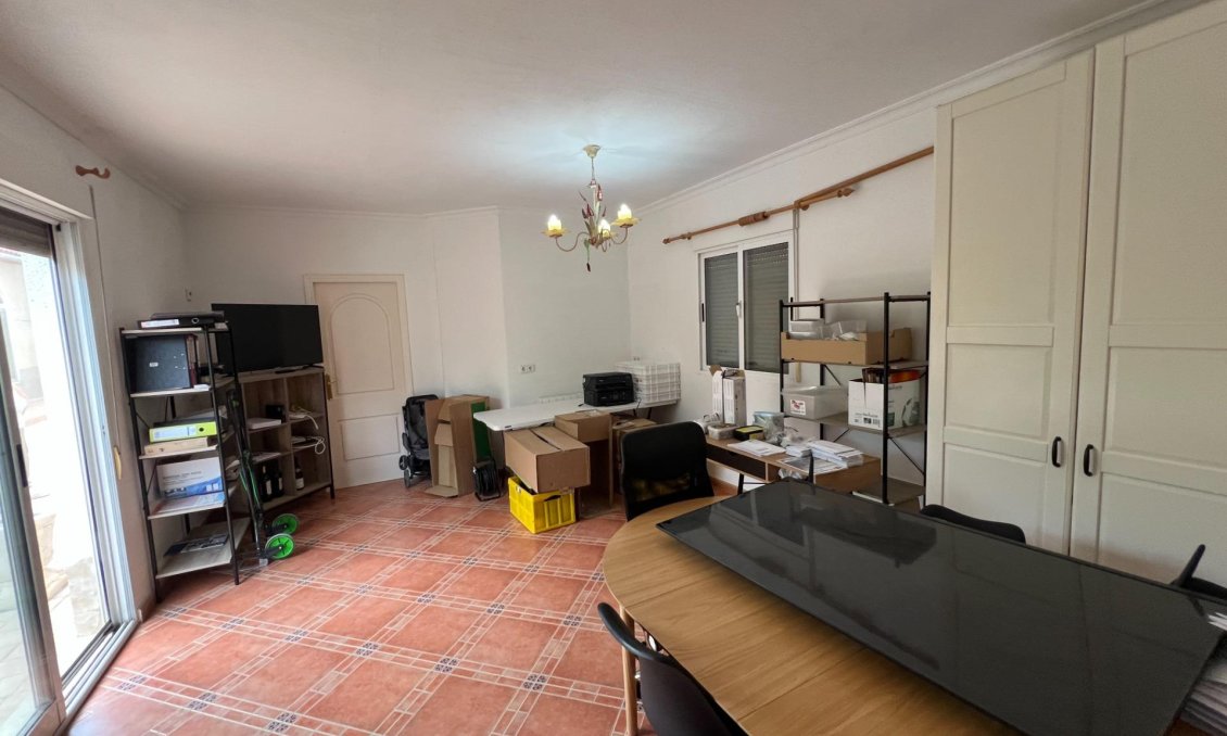 Resale - Villa -
Dolores - Cmno. Escorredor