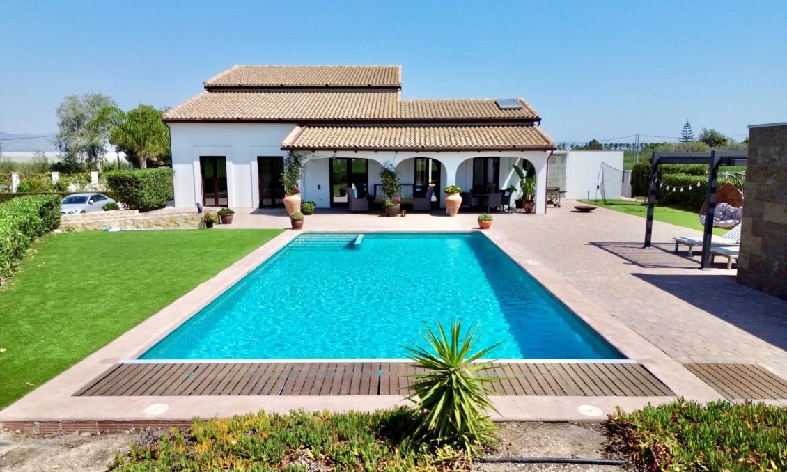 Wiederverkauf - Villa -
Dolores - Comunidad Valenciana