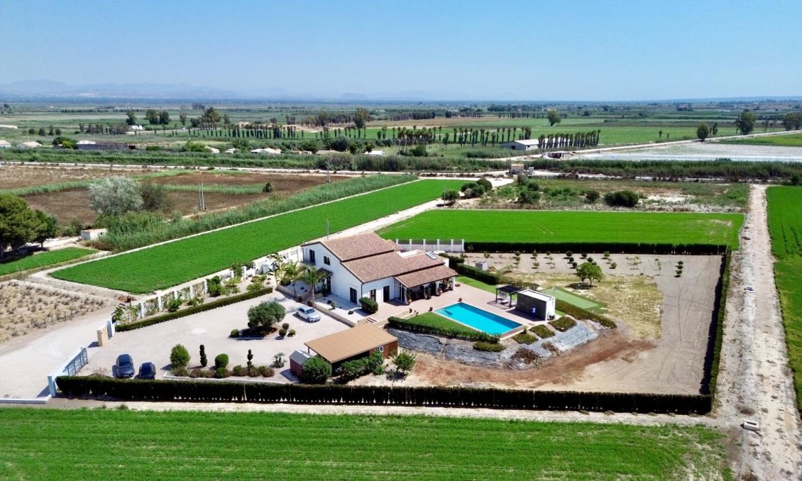 Wiederverkauf - Villa -
Dolores - Comunidad Valenciana