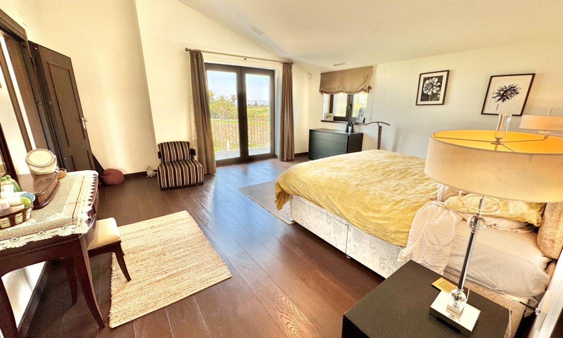 Wiederverkauf - Villa -
Dolores - Comunidad Valenciana