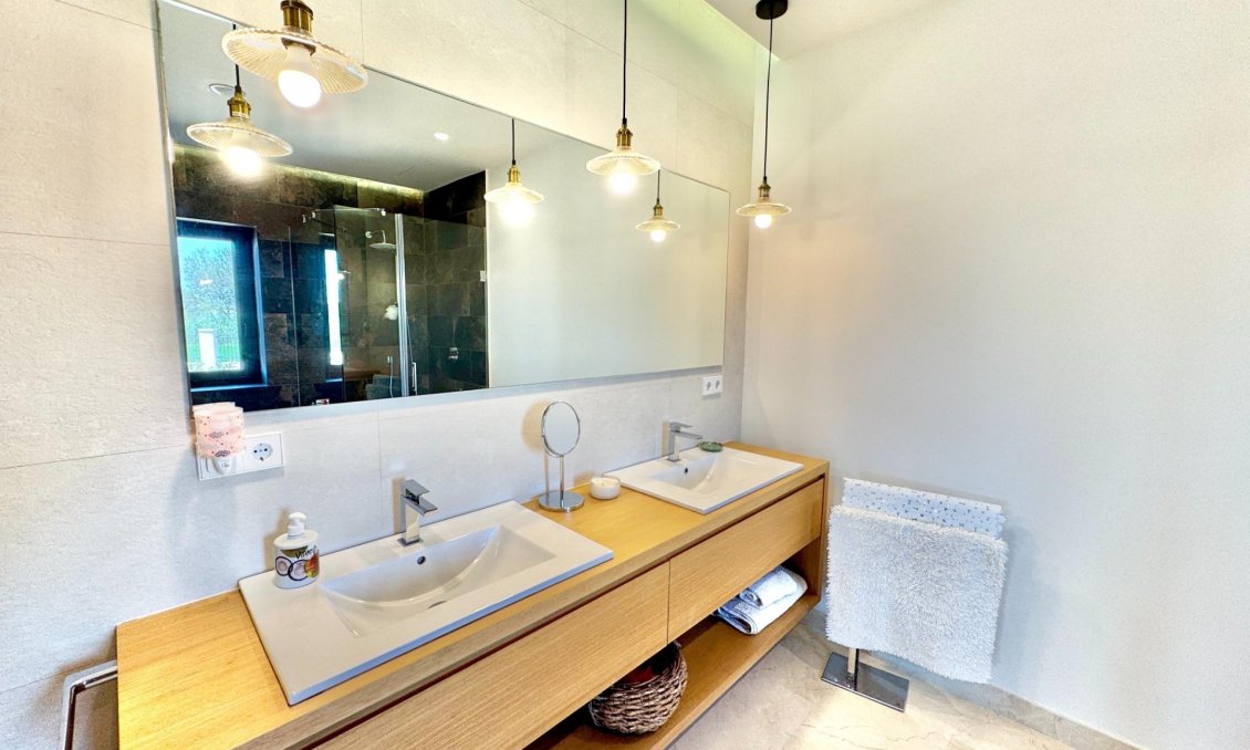 Wiederverkauf - Villa -
Dolores - Comunidad Valenciana