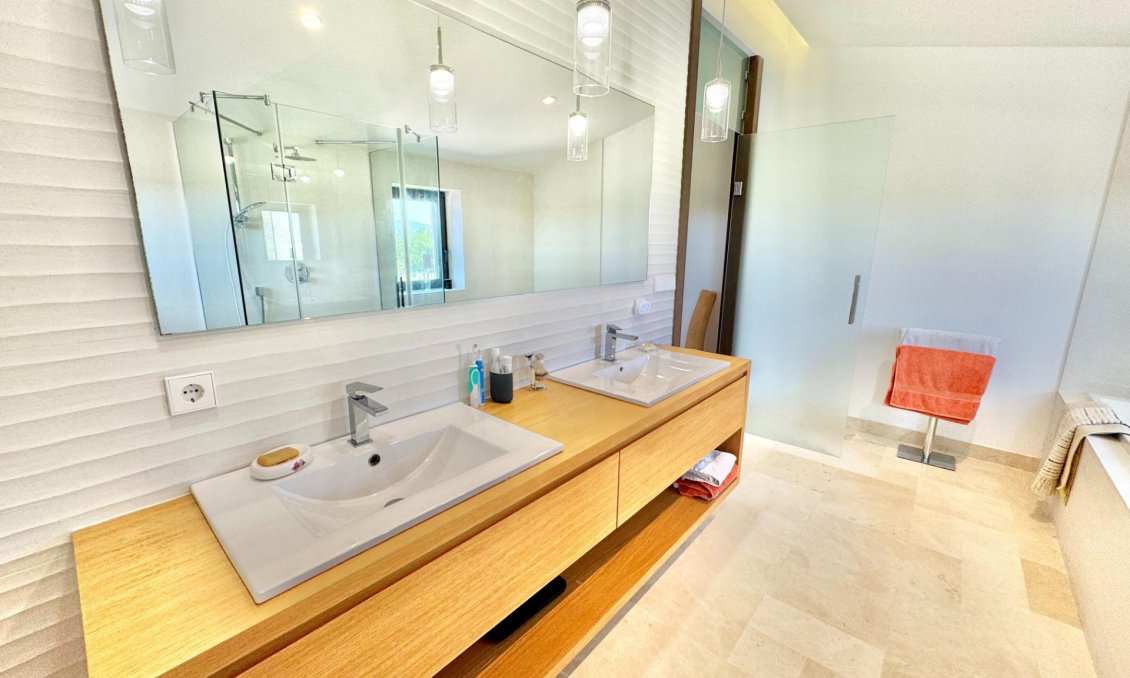 Wiederverkauf - Villa -
Dolores - Comunidad Valenciana