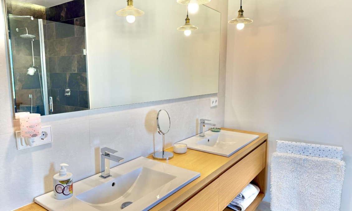 Wiederverkauf - Villa -
Dolores - Comunidad Valenciana