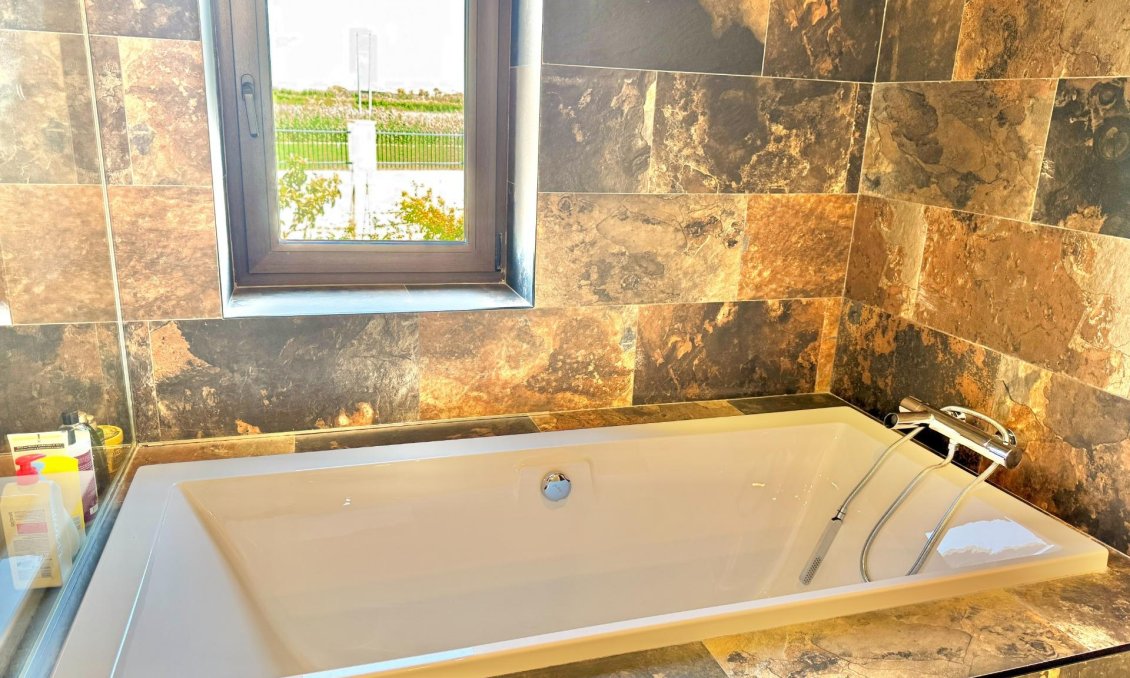 Wiederverkauf - Villa -
Dolores - Comunidad Valenciana