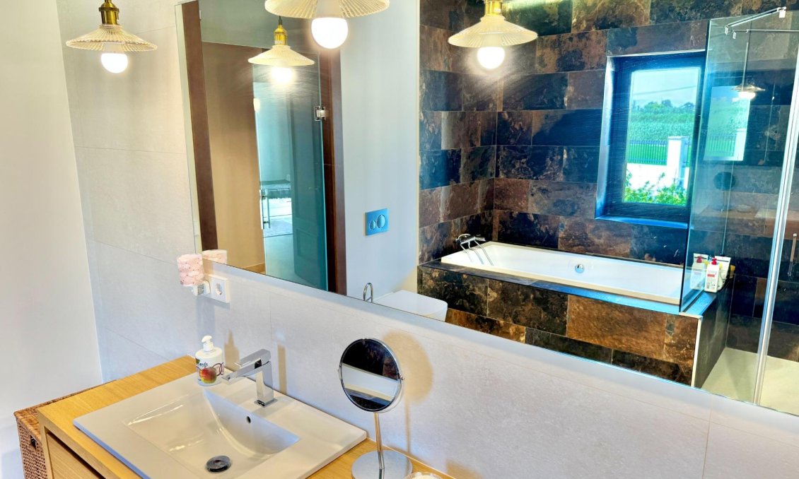 Wiederverkauf - Villa -
Dolores - Comunidad Valenciana