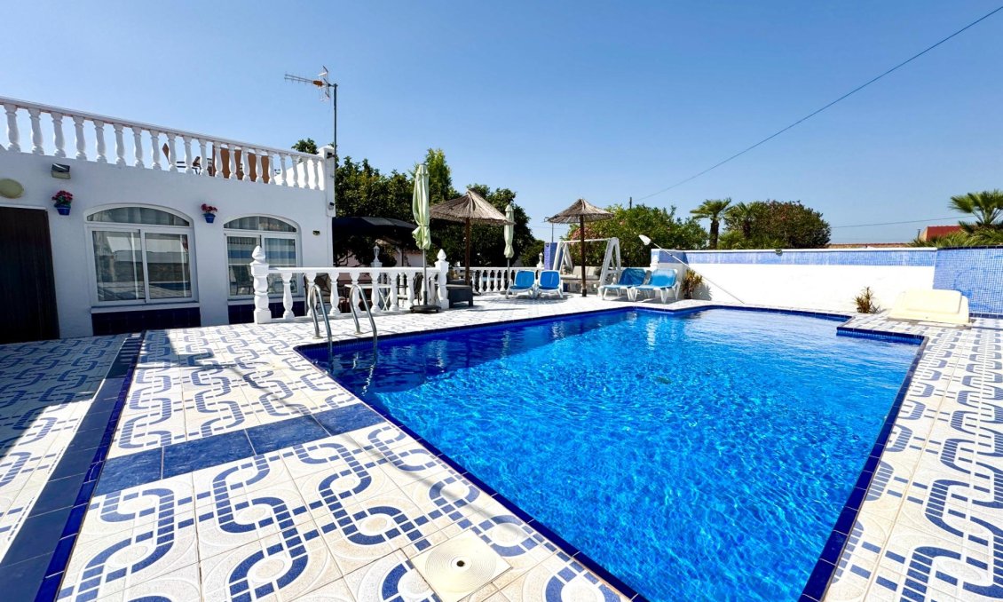 Wiederverkauf - Villa -
Dolores - Comunidad Valenciana