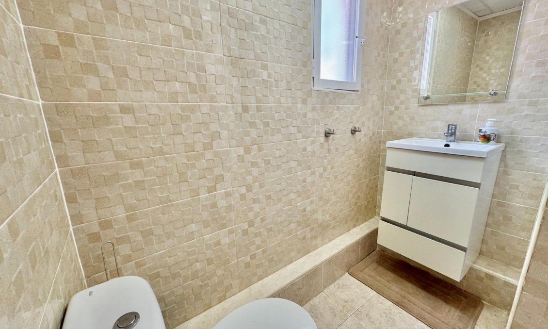 Wiederverkauf - Villa -
Dolores - Comunidad Valenciana