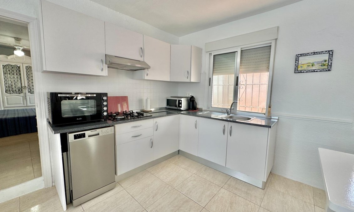 Wiederverkauf - Villa -
Dolores - Comunidad Valenciana