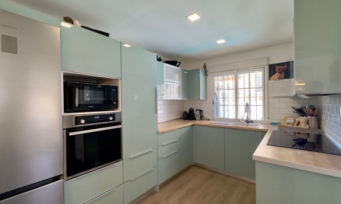 Revânzare - Vilă -
Orihuela Costa - Costa Blanca