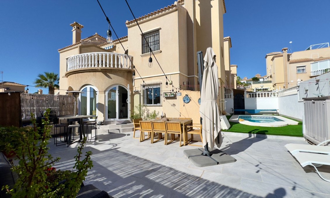 Revânzare - Vilă -
Orihuela Costa - Costa Blanca