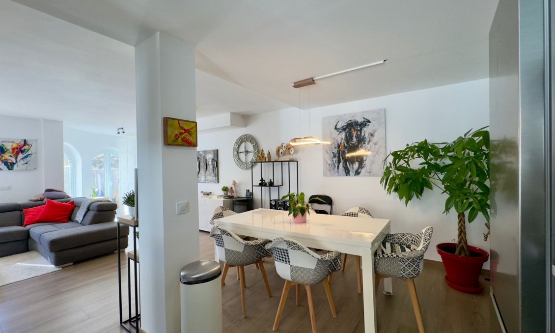 Revânzare - Vilă -
Orihuela Costa - Costa Blanca