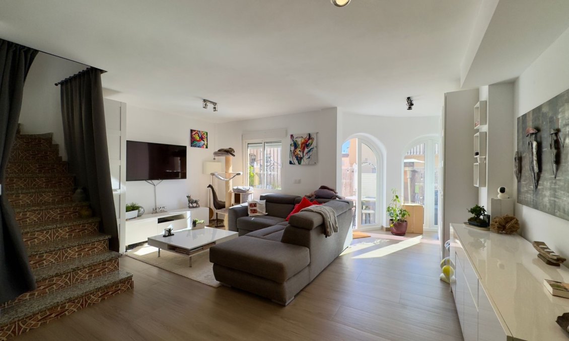 Revânzare - Vilă -
Orihuela Costa - Costa Blanca