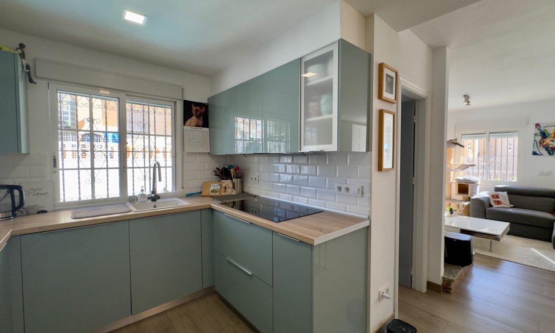 Revânzare - Vilă -
Orihuela Costa - Costa Blanca